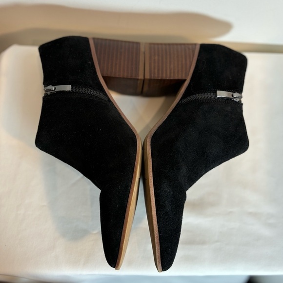 FRANCO SARTO Sz 9 Takoma Booties Low Top Leather Suede Pointy Toe Western Vibes - Picture 3 of 10